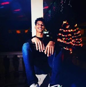 Meet your Posher, Jonathan